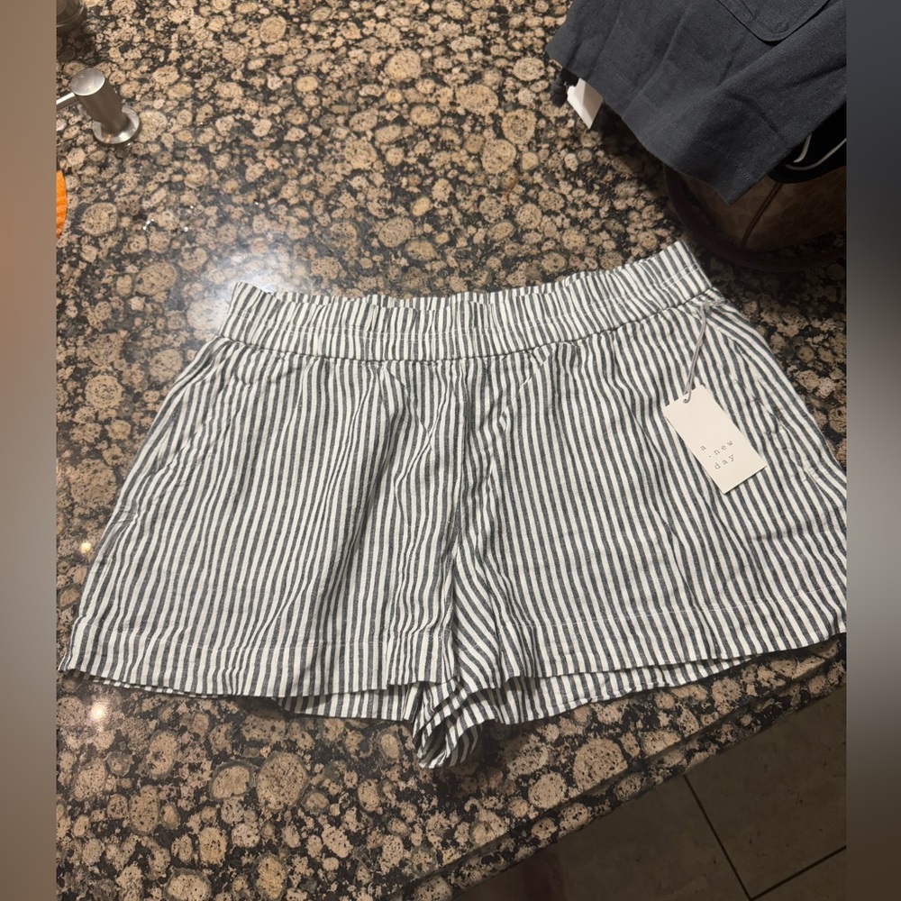 Striped shorts
